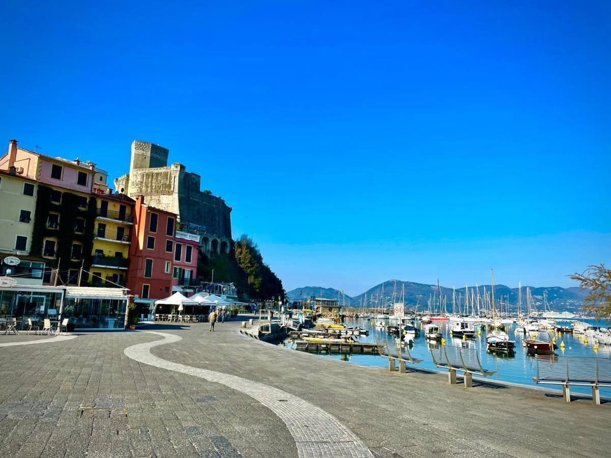 Il Sogno Dei Poeti Apartment Lerici Ngoại thất bức ảnh