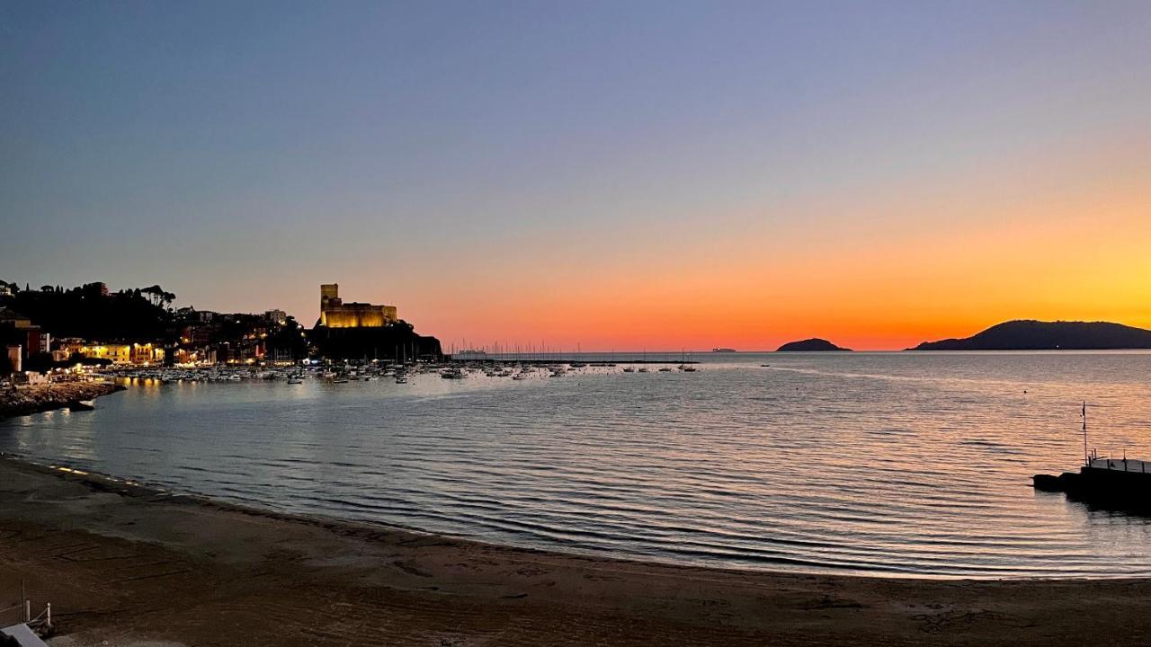 Il Sogno Dei Poeti Apartment Lerici Ngoại thất bức ảnh